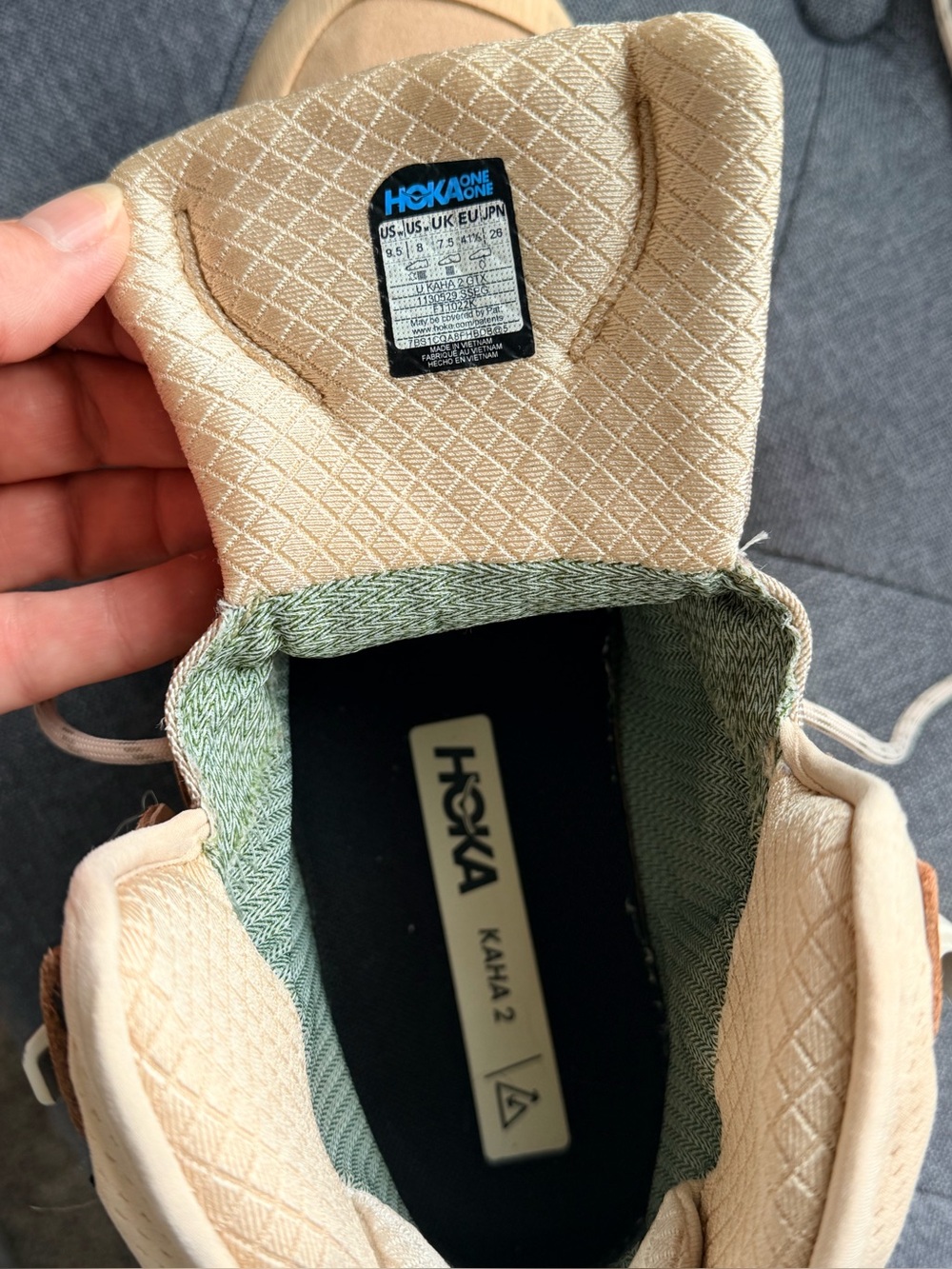 Hoka Womens Kaha 2 Beige hiking boots size 9.5